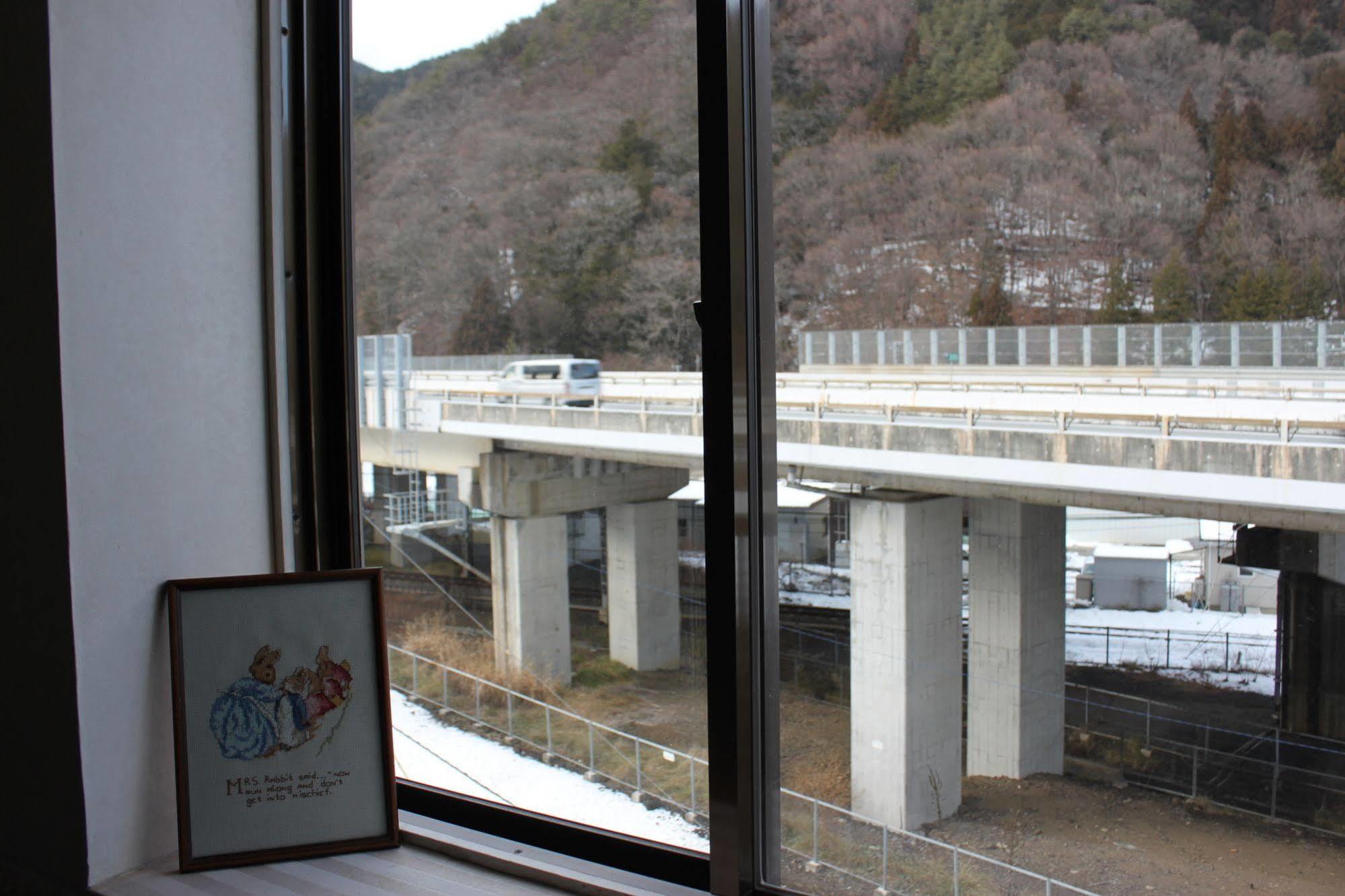 Business Hotel Fujimi Fujiyoshida Exterior photo